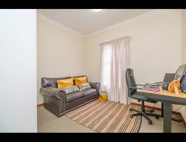 2 BEDROOM APARTMENT FOR SALE IN SAXONWOLD